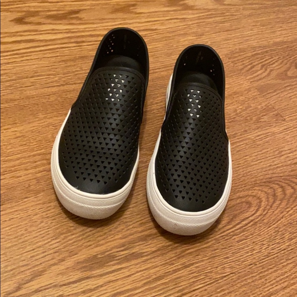 Steve Madden slip on shoes